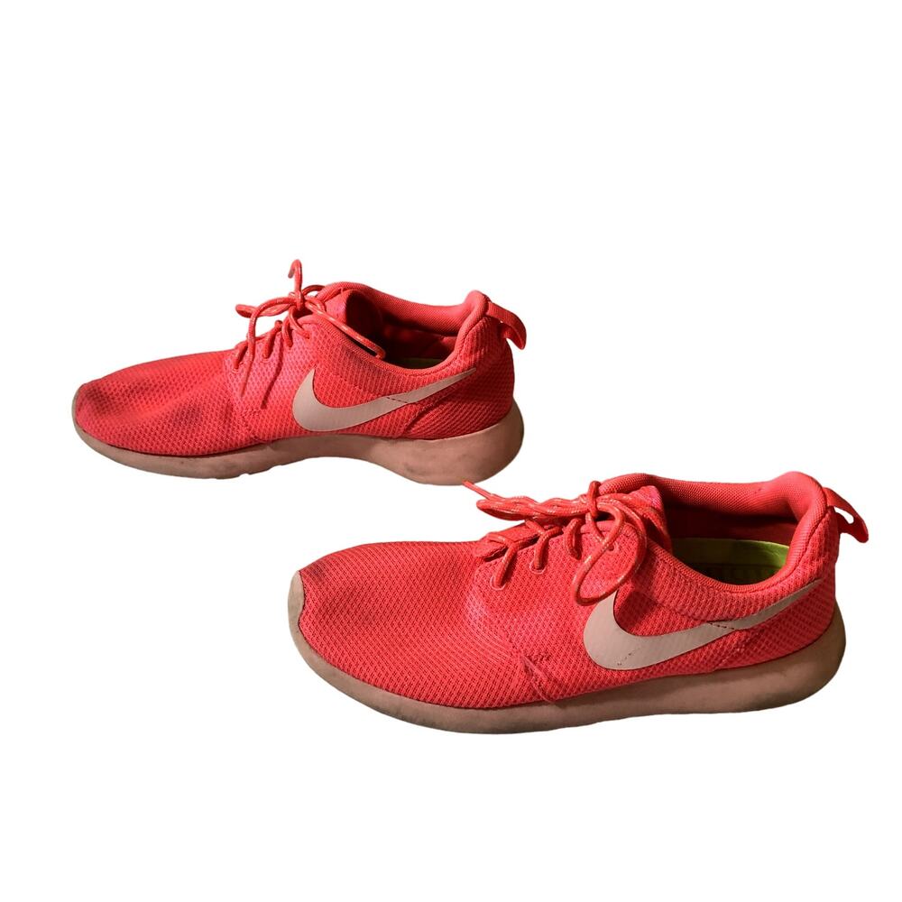 Nike Women's Roshe Run Sneakers Hot Punch/Storm Pink Size 7